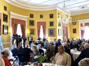 Salisbury Curry Lunch